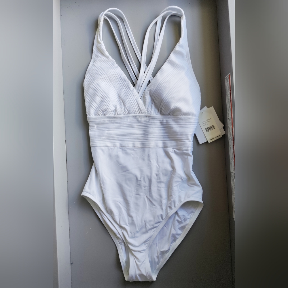 La Blanca White One Piece Swimsuit size 6